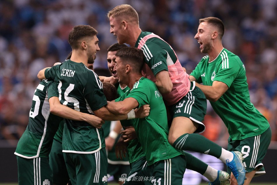 是她多年来 是她多年来