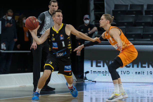 20多支职 20多支职