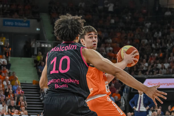 场焦点战中 场焦点战中